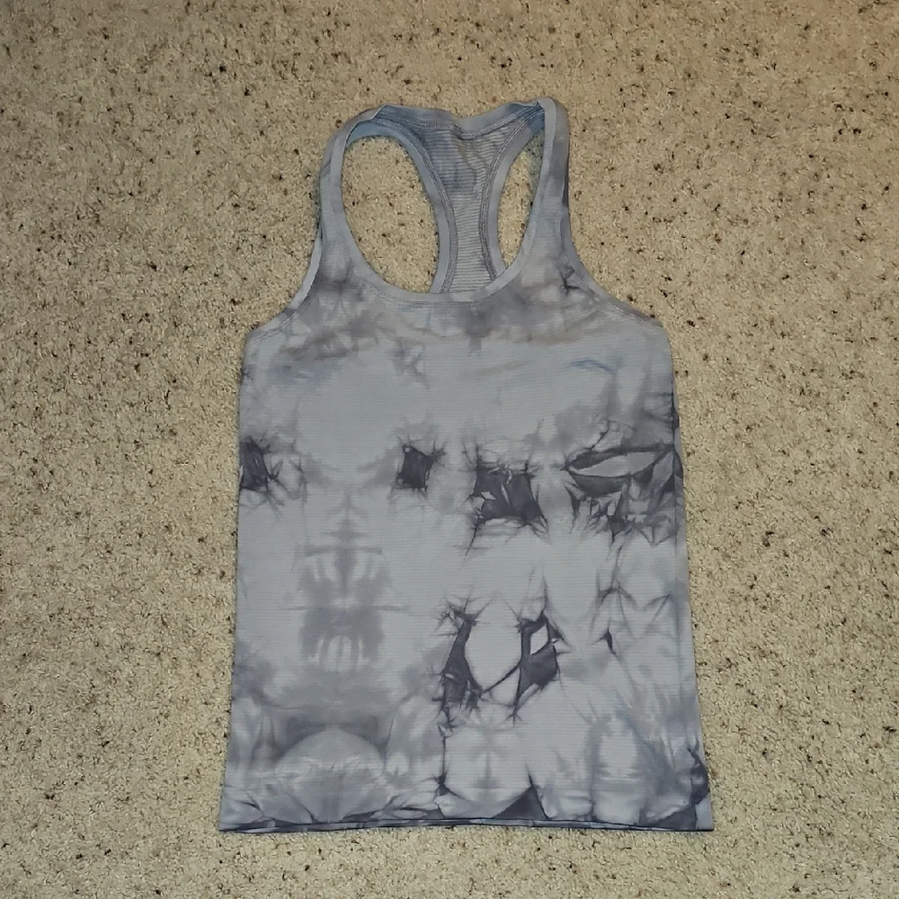 Lululemon Swiftly Tech Tank - Size S/M
